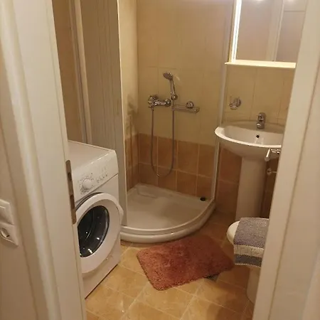Apartment Katerina 2 *